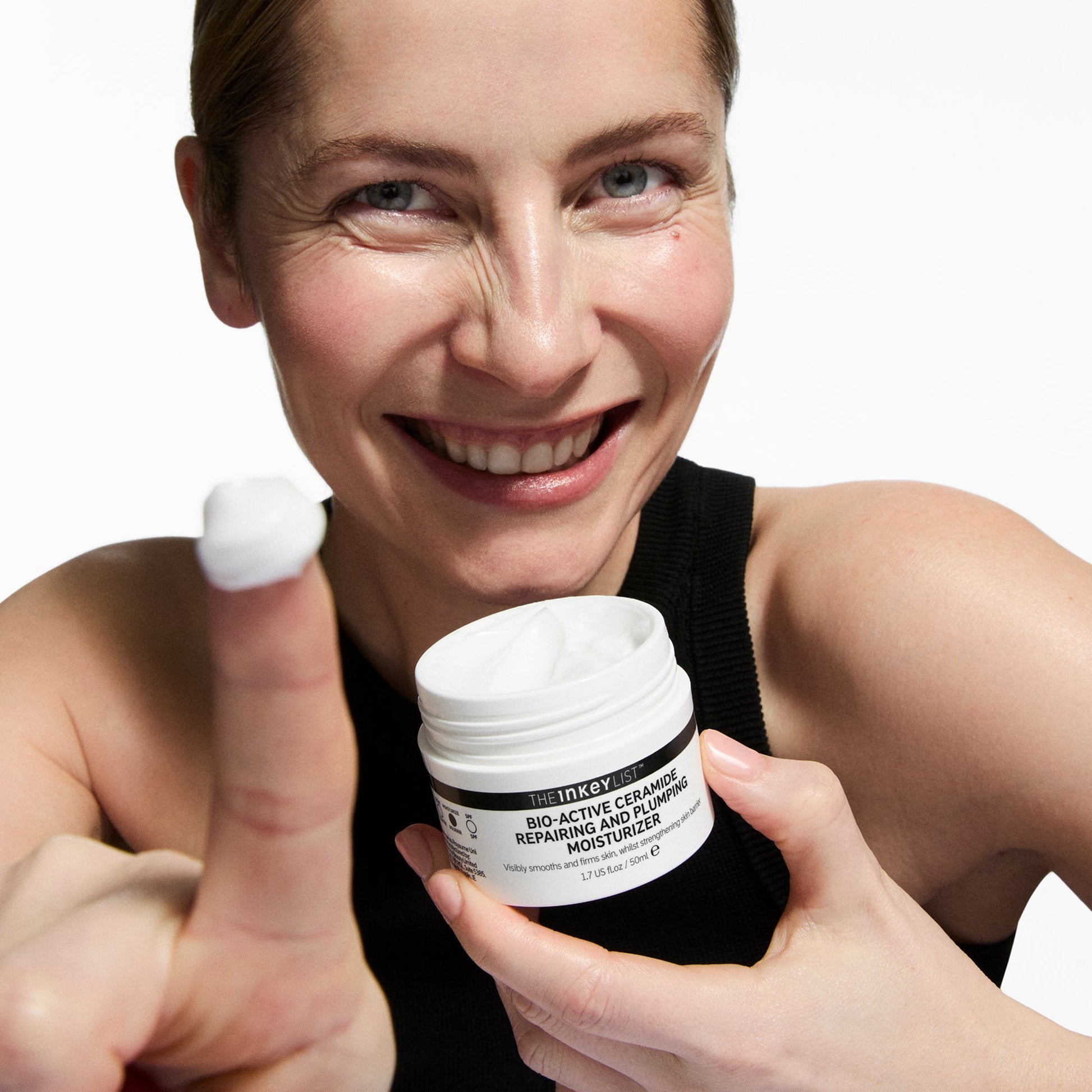 bio-active-ceramide-moisturizer-d4 Bio-Active_Model_2000x2000_7b381857-d412-4a9c-beec-0c29b7cc157b.jpg